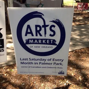 The sign so you know when to go to the art market :-)
