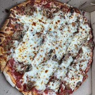 Small Create your Own with sausage and mushroom