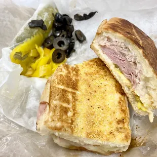 Art's Sandwich Shop