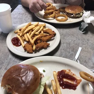 Smoky Mountain, chicken dinosaurs, army burger