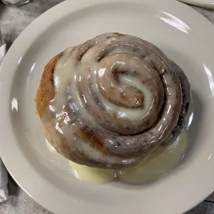 Cinnamon roll