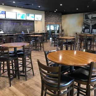 Dining room seating