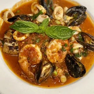 Snapper Pescatore ** Shrimp, mussels and clams in our marinara sauce