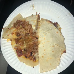 Mulita alpastor with green sauce
