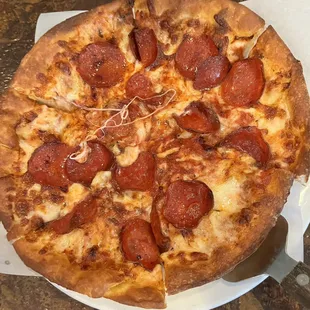 Small pepperoni pizza
