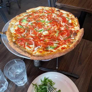 Green Pepper and Onion Pizza