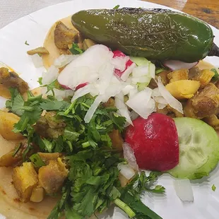 Tacos (there are 3 small tacos here, insane).