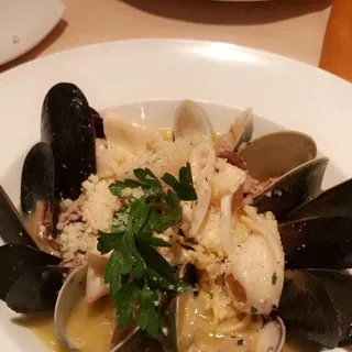 Linguine allo Scoglio