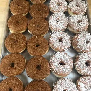 Crom &amp; coconut glazed