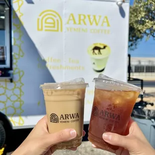 Yemeni latte (iced), red tea (iced)