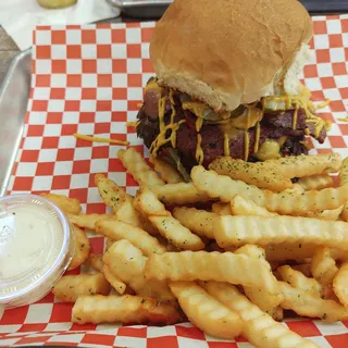 Cheeseburger w/ Pastrami & Pickles