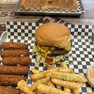 6 Piece Mozzarella Cheese Sticks