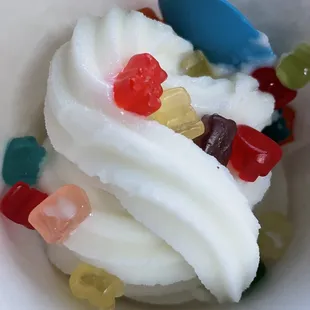 Italian tart with gummy bears