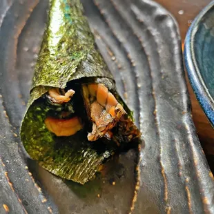 Solo salmon skin Handroll - no rice and no sauce