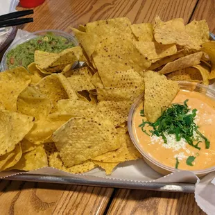 Queso and chips