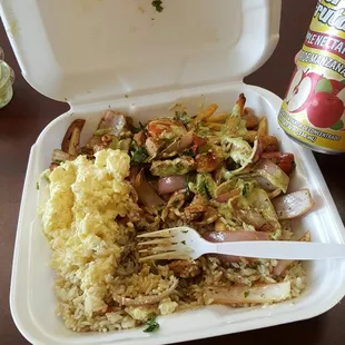 Pollo saltado with some potato salad and I lot of green sauce , the perfect combination , sh1t  now I'm hungry again