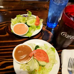 Dinner@Asahi Gril -Waialae-; 8/2/2024.Tossed Salads 4us.U choose what u prefer W/Ur Meals,Tossed Salad or Mac Salad.We enjoy R Tossed Salad.