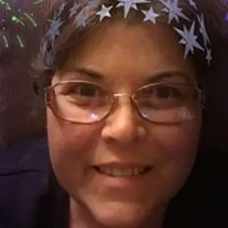 DeAnna R.