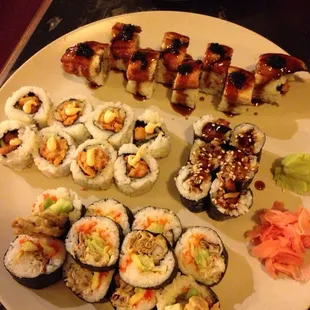 Black widow roll (top) New Orleans roll (left) eel roll (right) spider roll (bottom) the best one was the top one