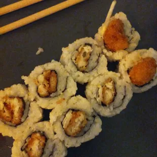 Delicious tampa roll! Defenitely coming back!