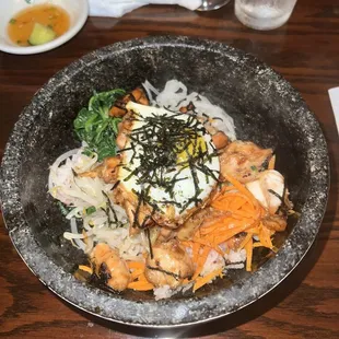 Stone pot bibimbap