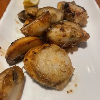 Hotate (Scallops)