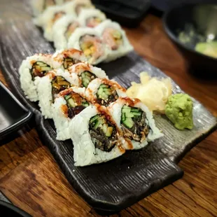 Salmon skin roll