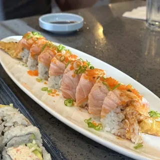 Seared Salmon Special Roll