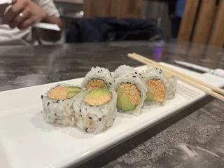 Sushi & Bowls