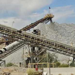 first stage of crushing rock