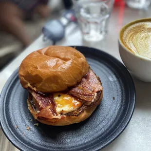 Aussie Bacon &amp; Egg Roll