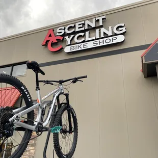 My new bike ready to head home from Ascent!