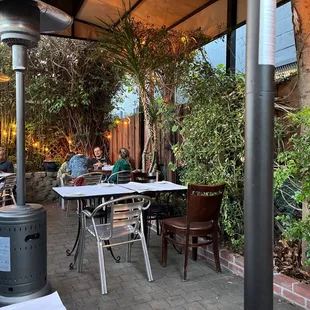 Nice outdoor eating space