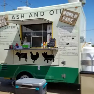 The Ash and Oil food trailer!