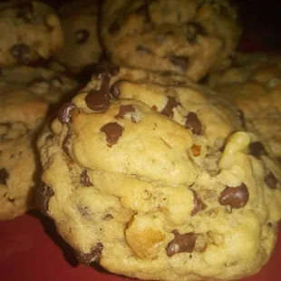 Ashanti's Freshly Baked Vegan Organic Chocolate Chip Cookies w/ Walnuts