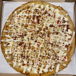 Chicken Bacon Ranch Pizza w/ extra ranch drizzle (worth it!)
