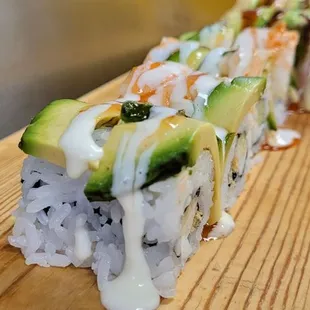 a sushi roll with avocado