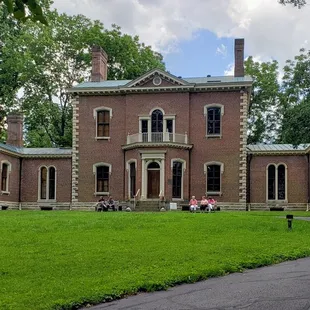 View of Mansion at Ashland