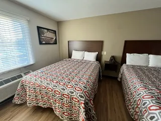 White House Suites Plainfield