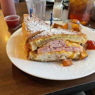 Omg! Order the Monte Cristo! Best Ever!   All the food here is Delicious.. you gotta try this!