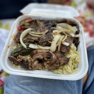 Ashly’s Tacos Y Pupuseria