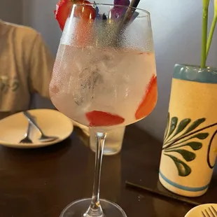 Strawberry spritzer