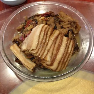 118. Braised Pork with Preserved Veggie /