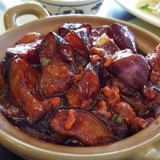 126. Eggplant with Garlic Sauce /