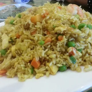 146. Curry Fried Rice /