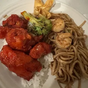General Tso's Chicken, Shrimp Lo Mein, and Crab Rangoon