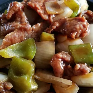 Pepper Beef w/ Onion (Is not Black Pepper Beef w/ peppers &amp; onion) =(