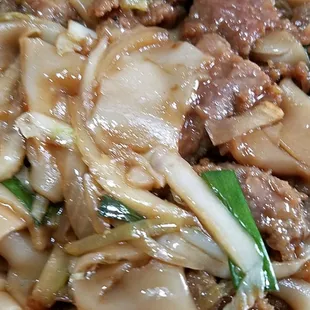 Flat Noodles with Beef