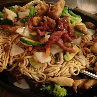 House pan fried noodles