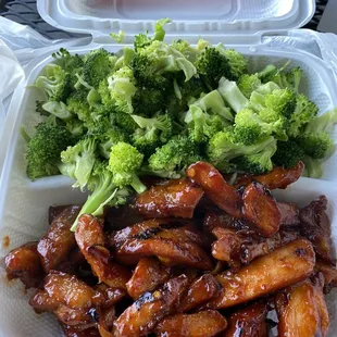 Spicy Chicken Teriyaki with only steamed broccoli.